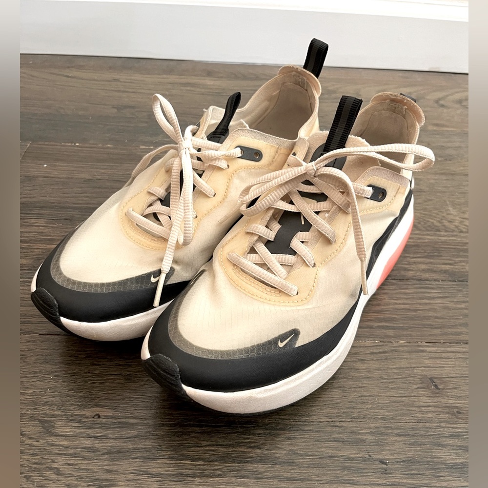 Nike Air Max Dia SE Pale Ivory Size 6.5
